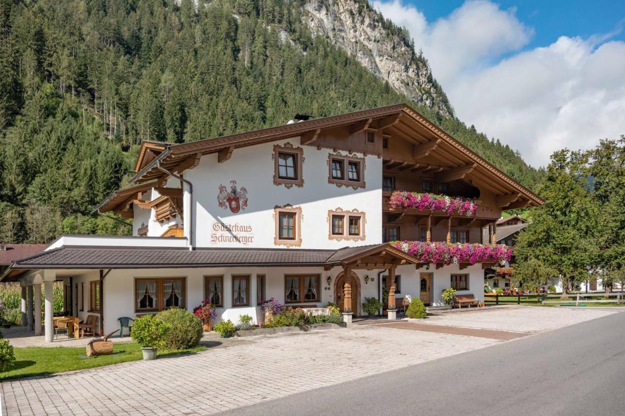 Gastehaus Schneeberger Hotel Mayrhofen Esterno foto