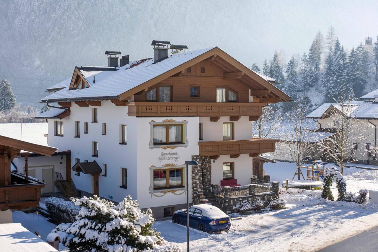 Gastehaus Schneeberger Hotel Mayrhofen Esterno foto