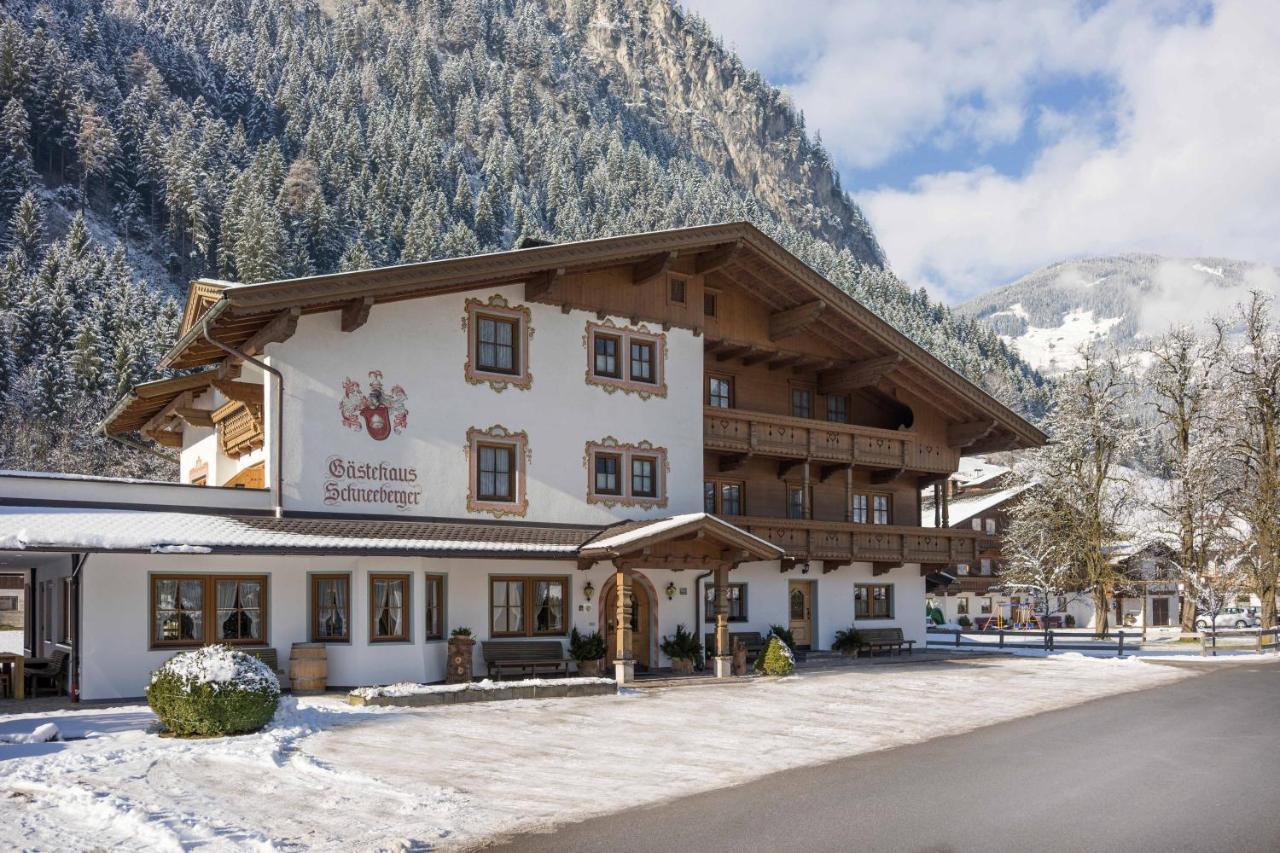 Gastehaus Schneeberger Hotel Mayrhofen Esterno foto